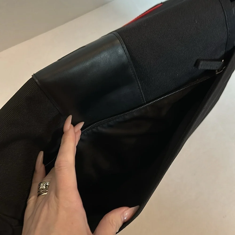 Ruggard Red Series Scarlet Tech Messenger Bag black and red